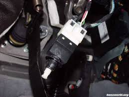 See P085F repair manual